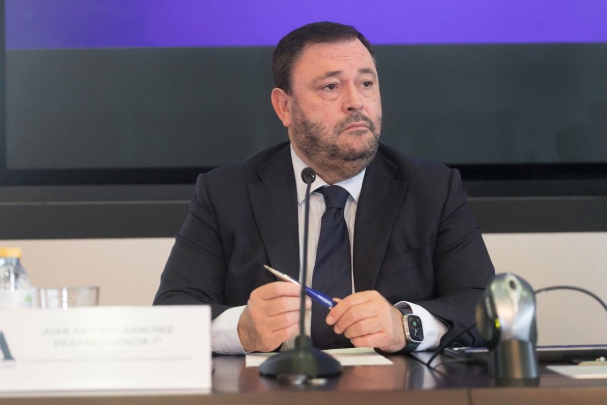 De betrokkenheid van Juan Antonio Sánchez Corchero bij het toekomstige aandeelhouderschap van Talgo