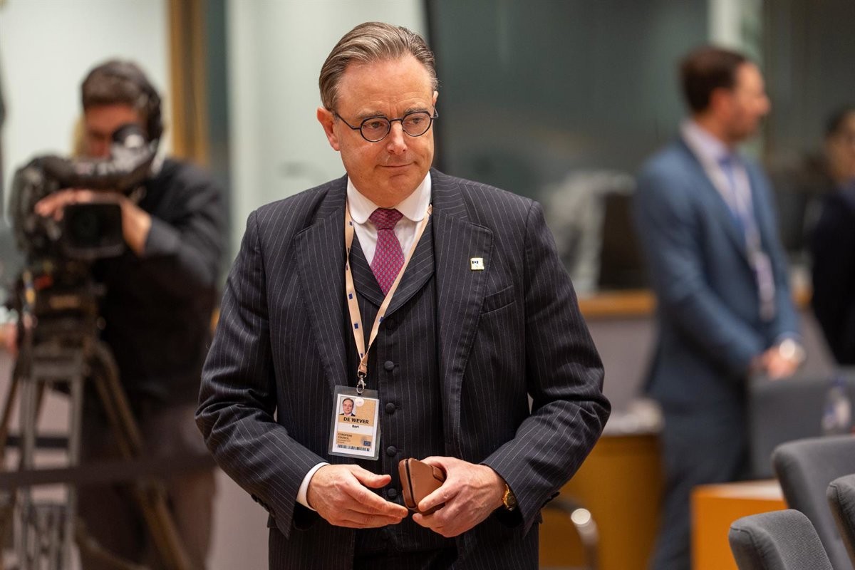 De Europese resonantie: waarom België vastklampte aan juridische voorzichtigheid bij steun aan Oekraïne