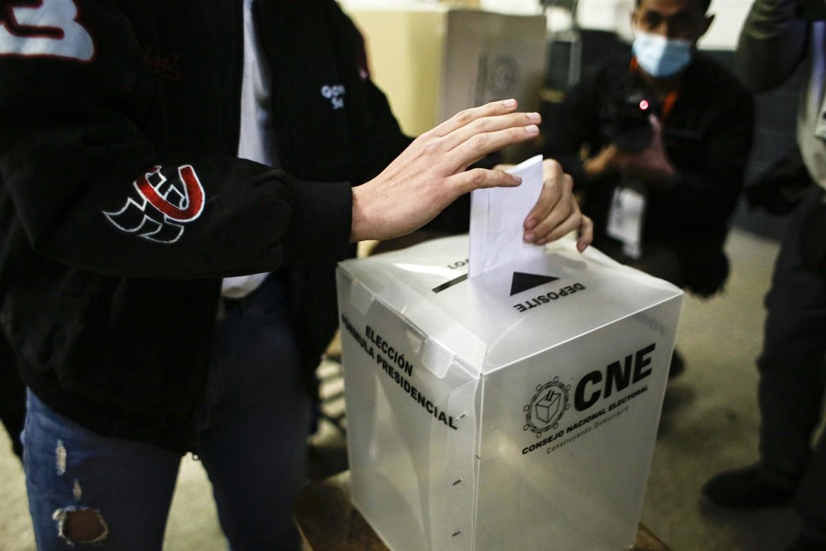 De Honduraanse verkiezingen: Een juridische en politieke crisis