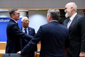 De Toekomst van Europese Integratie: Balans en Omgerekende Aandacht voor de Balkanlanden