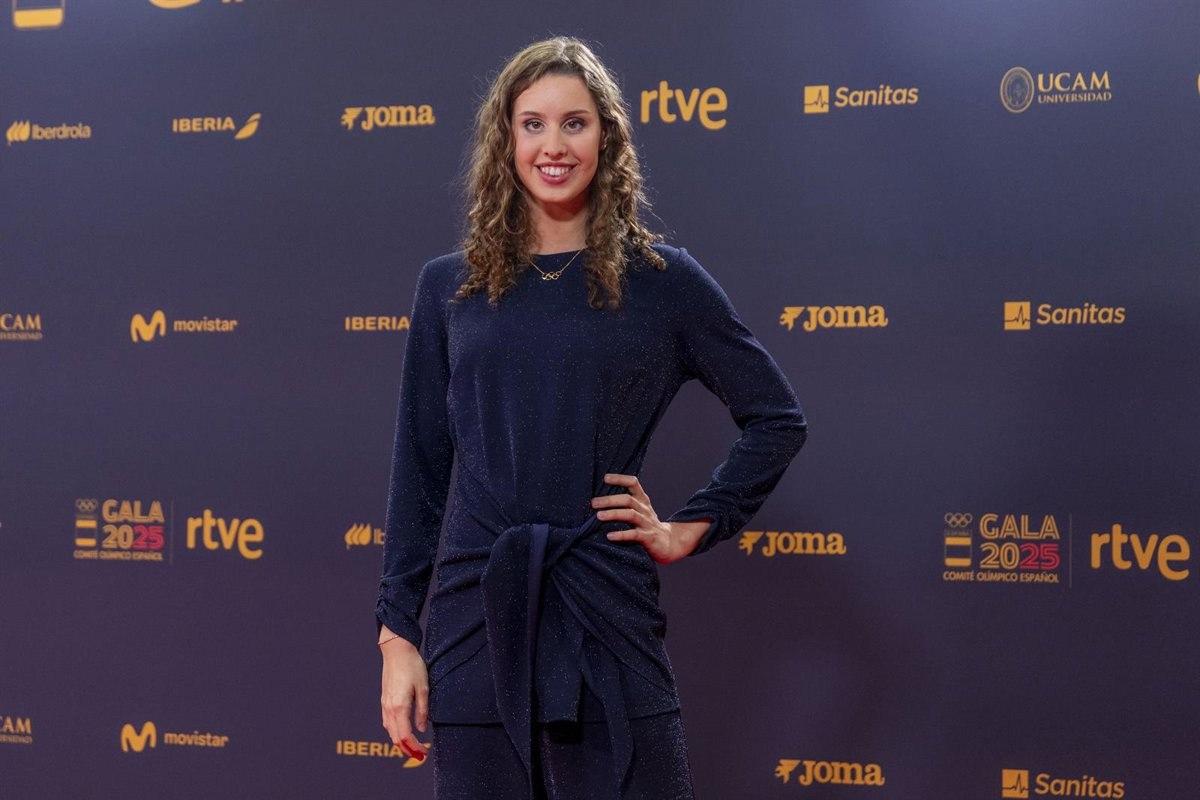 De Universiteit van Triomf: Iris Tió en haar Ongekende Successen in de Zwemwereld