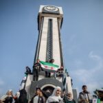 Herfstvieringen in Homs na het eerste jaar van de val van Bashar al-Assad in Syrië