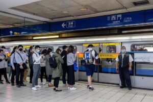 Nieuwe incident op de metro in Taipeh: drie doden en een chaos van vermoedens