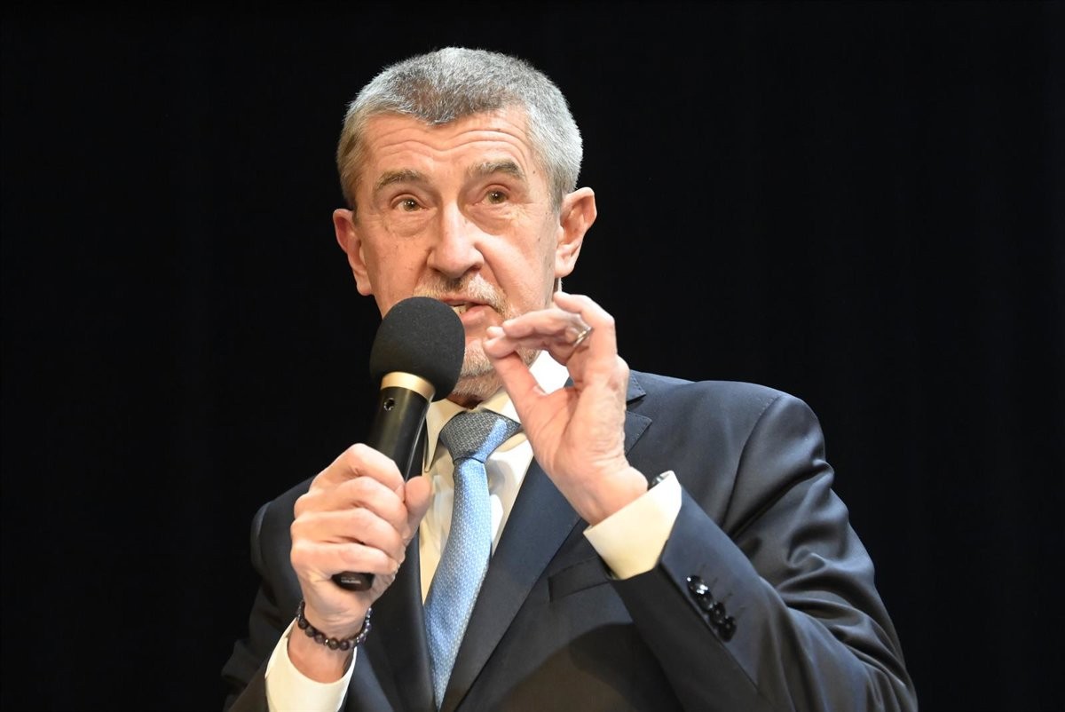 Nieuwe premier van Tsjechië: politieke ontwikkelingen en controverses