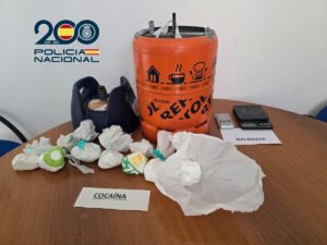 Operatie in Alicante: arrestatie en vondst van cocaïne in woning