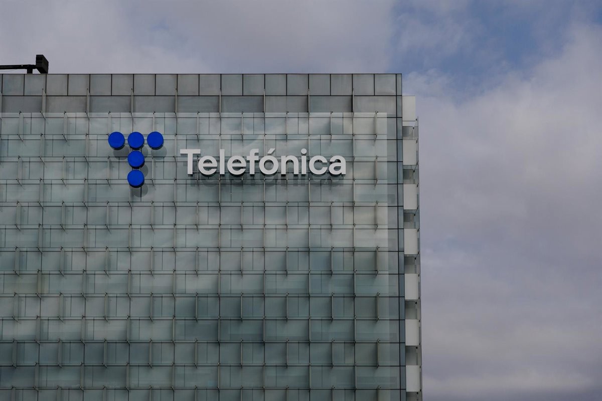 Telefónica stelt plan voor ontslagregelingen en verwacht aanzienlijke financiële impact