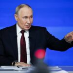 Vladimir Putin waarschuwt voor de destabilisatie van het mondiale financiële systeem door vermeende inbeslagname van Russische activa