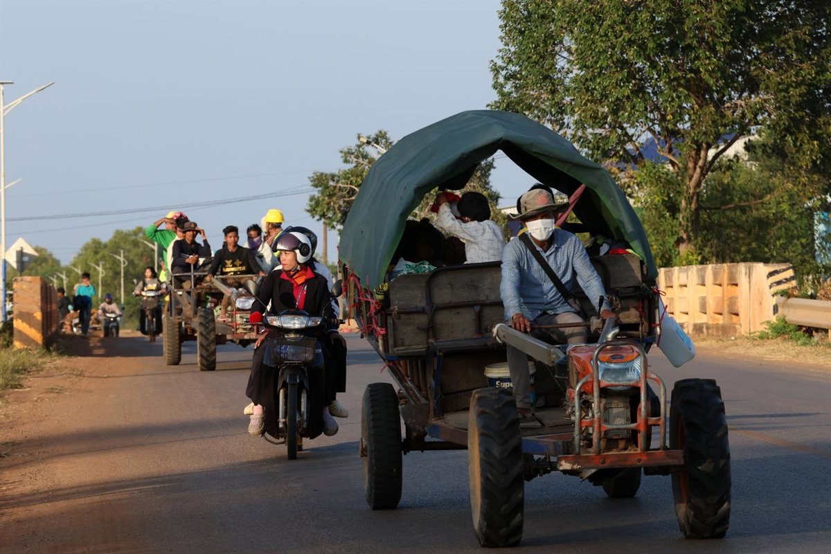 Vluchtelingen uit Cambodja ontsnappen aan grensconflicten met Thailandia