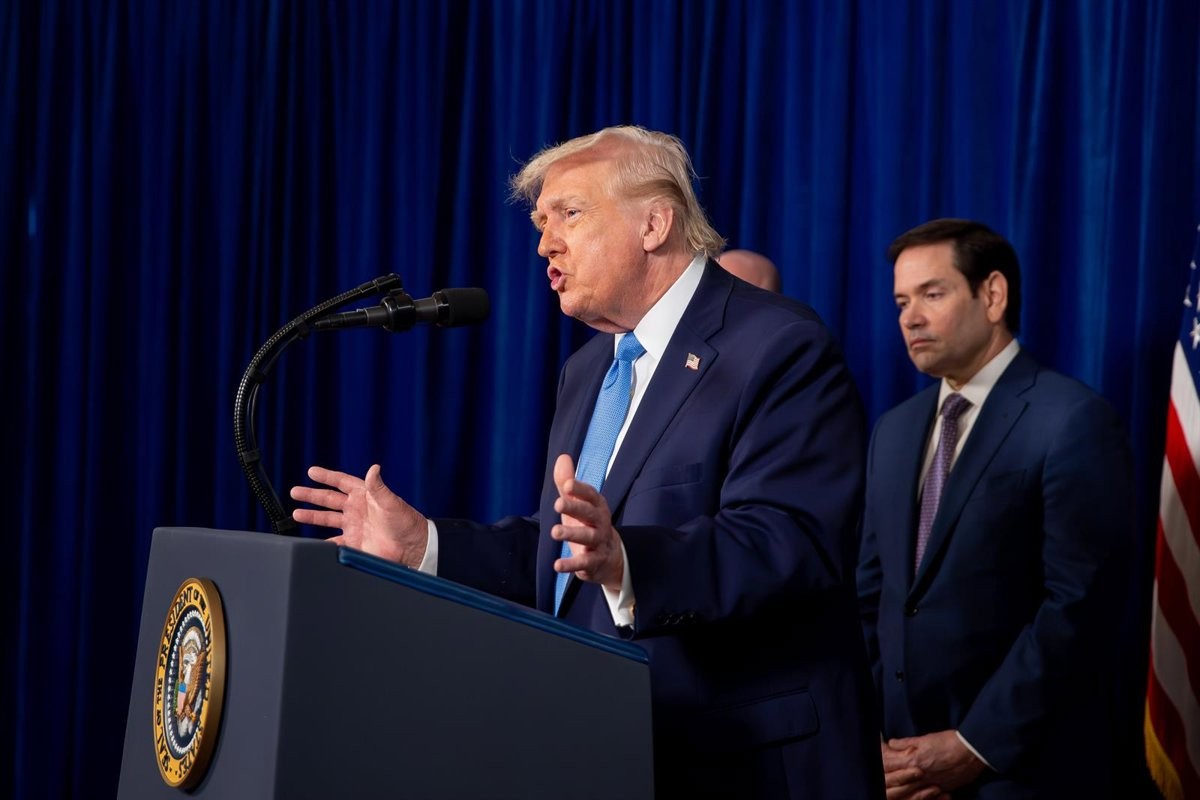 De Uitzonderlijke Opvattingen van Donald Trump over Recht en Macht