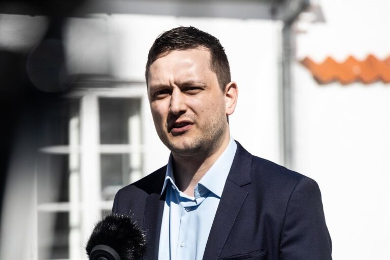 Groenlandia: diplomatieke inspanningen, territoriale claims en Amerikaanse overwegingen