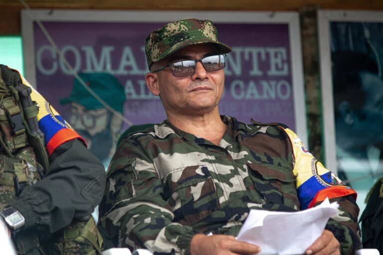 Invitación de un líder de las disidencias de las FARC a formar un bloque unificado ante intervenciones extranjeras