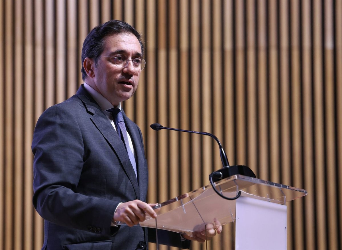 Nieuwe Ontslagen Spanische Gevangenen in Venezuela en Hun Terugkeer Naar Spanje