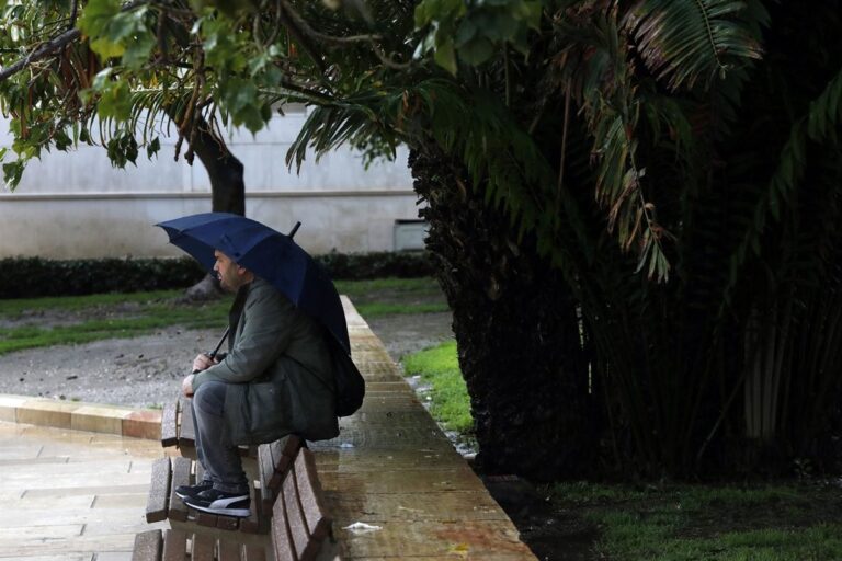 Noodweerwaarschuwing in Málaga: De impactieve rol van de regionale autoriteiten