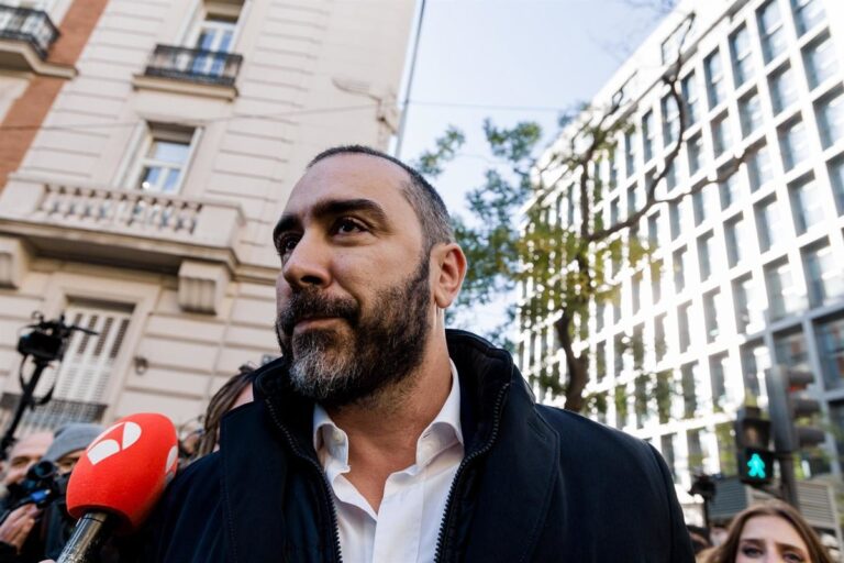 Rechterlijke procedures en financiële ongelijkenissen rondom corrupteschandalen tijdens de pandemie