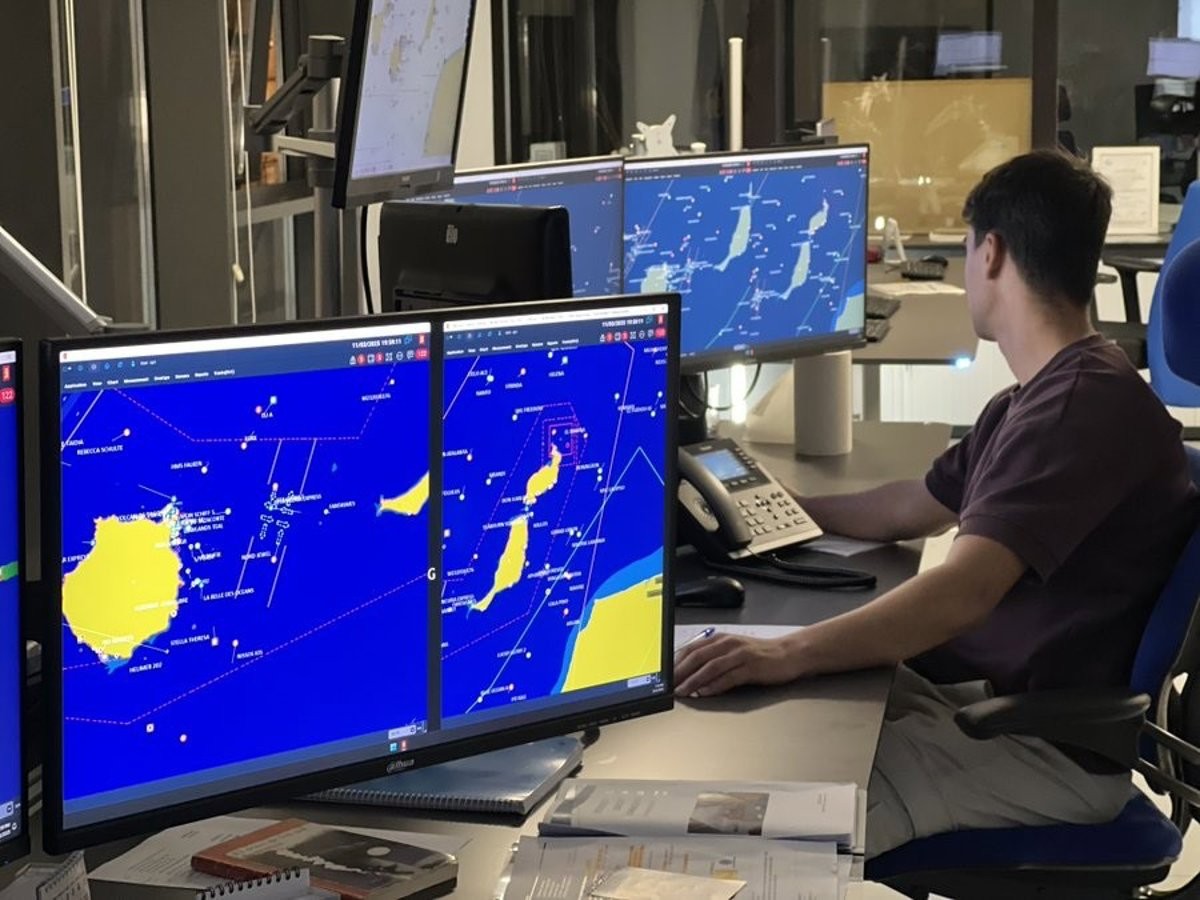 Veiligstelling op Zee: De Ontsnapping van 133 Migranten nabij Fuerteventura
