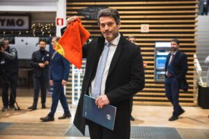 Welke kandidaten strijden om de Portugese presidentsverkiezingen en hoe bepalen ze hun strategie?